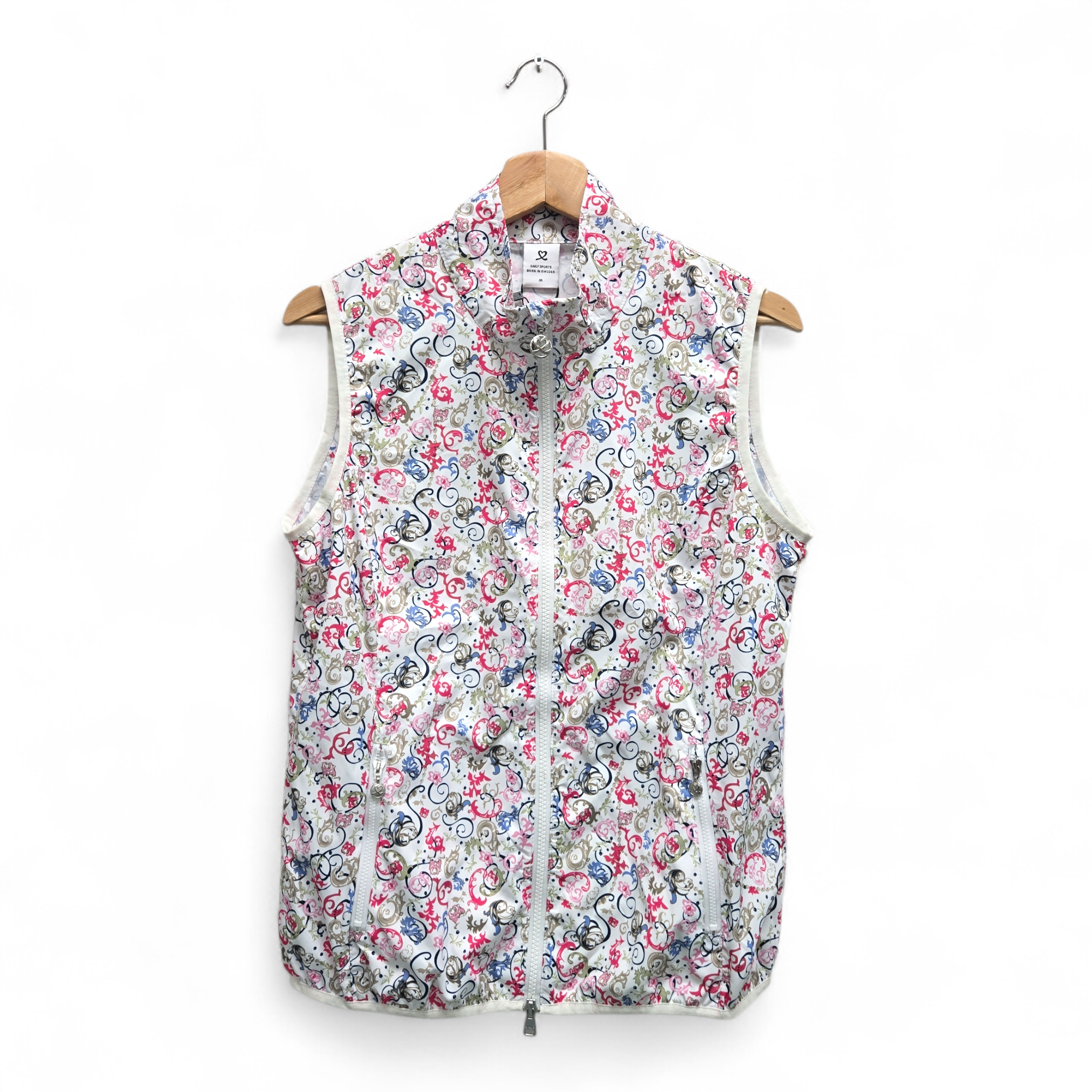 Daily Sports Women’s Prudie Golf Vest Medium Multicolor Performance NWT